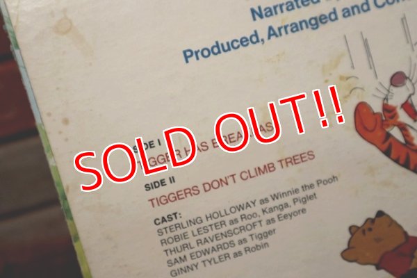 画像10: ct-191211-73 Winnie the Pooh and the honey tree 1970's Record & Book