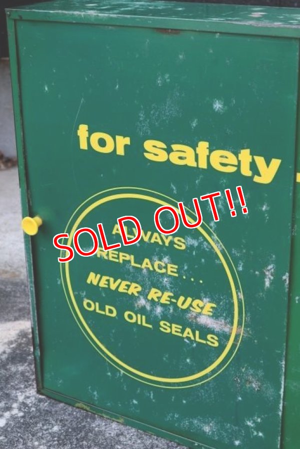 画像2: dp-200301-03 OIL SEALS / Vintage Metal Cabinet