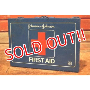 画像: dp-200301-41 Johnson & Johnson / 1970's First Aid Kit Box