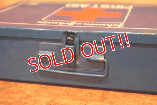 画像6: dp-200301-41 Johnson & Johnson / 1970's First Aid Kit Box