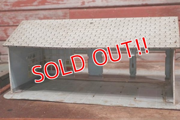 画像9: dp-200301-64 SHELL Service Station / 1950's-1960's Tin Toy