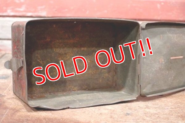 画像8: dp-200401-03 BUCHANAN & LYALL / Just Suits Cut Plug Tin Can