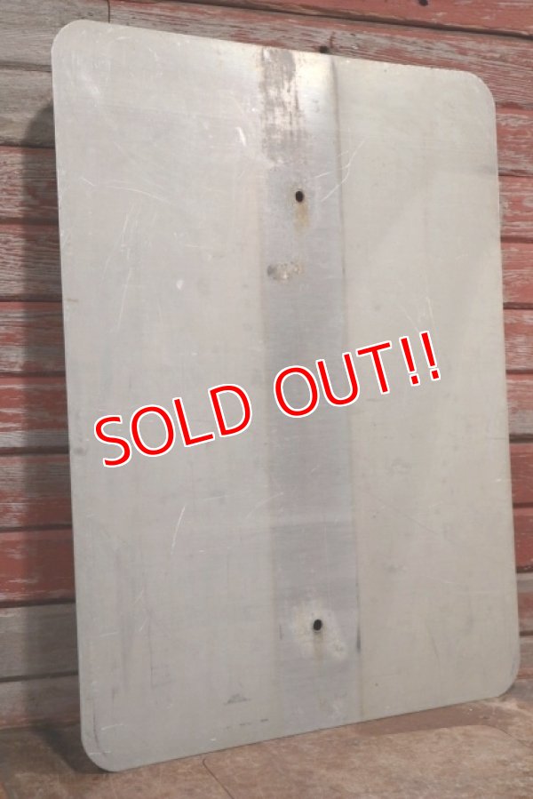 画像7: dp-200403-06 Road Sign "TWO HOUR PARKING"