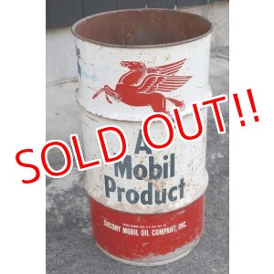 画像: dp-190201-10 Mobil / 1950's 120 POUNDS Oil Can