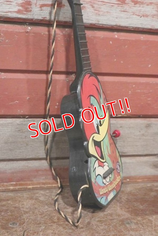 画像4: ct-200501-52 Woody Woodpecker / MATTEL 1963 Musical Box Guitar