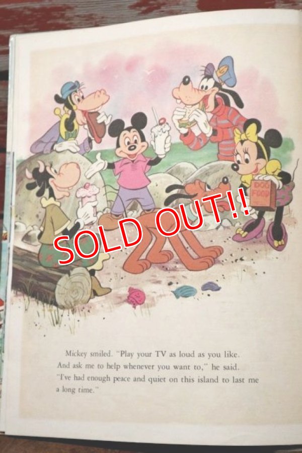 画像10: ct-200601-25 Walt Disney's / Mickey Mouse in Hideway Island 1980's Picture Book