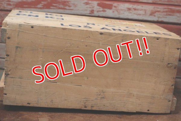 画像8: dp-200610-06 NECCHI Sewing Machine / Vintage Cheese Box