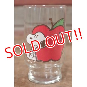 画像: gs-200901-01 Snoopy / Anchor Hocking 1970's mini Glass "Apple"