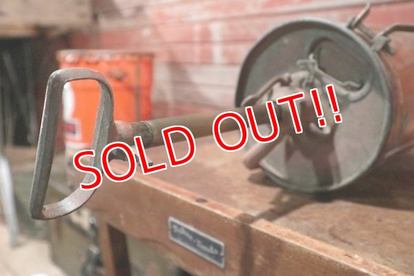 画像9: dp-201001-18 1940's Metal Fire Extinguisher