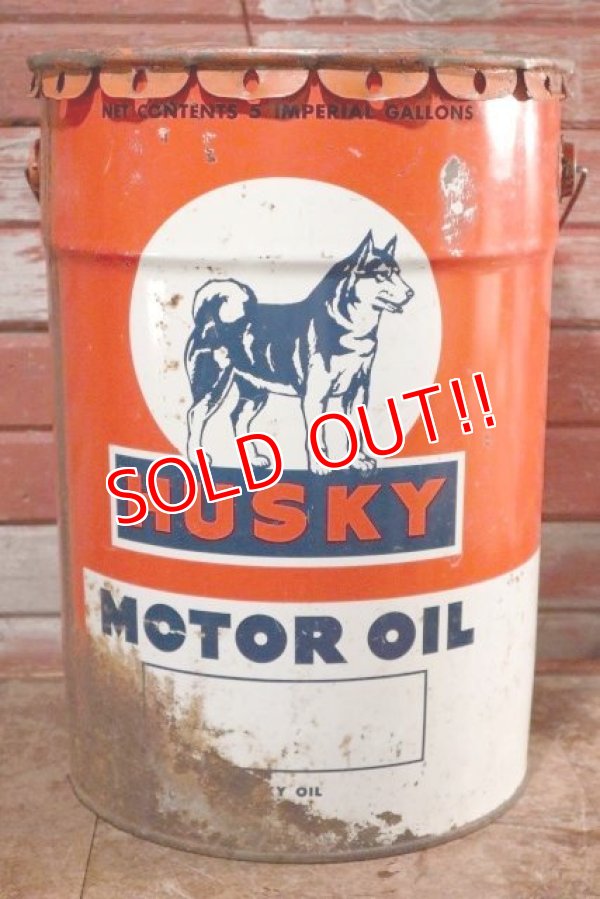 画像1: dp-201001-27 HUSKY / 1956 5 U.S.Gallons Motor Oil Can