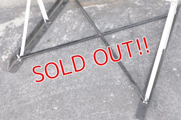 画像9: dp-200901-55 QUAKER STATE / 1970's Stand Sign