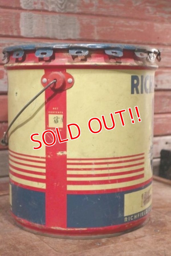 画像3: dp-201101-45 RICHFIELD / 1957 5 U.S.GALLONS Oil Can