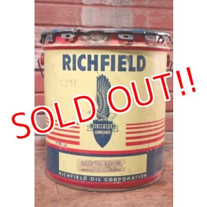 画像: dp-201101-45 RICHFIELD / 1957 5 U.S.GALLONS Oil Can