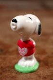 画像1: ct-201114-86 Snoopy / Whitman's 1999 PVC Figure "Kiss Me"