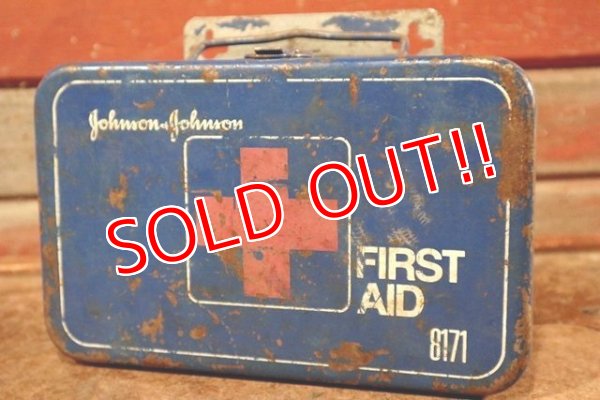 画像1: dp-201201-03 Johnson & Johnson / 1970's First Aid Kit Box