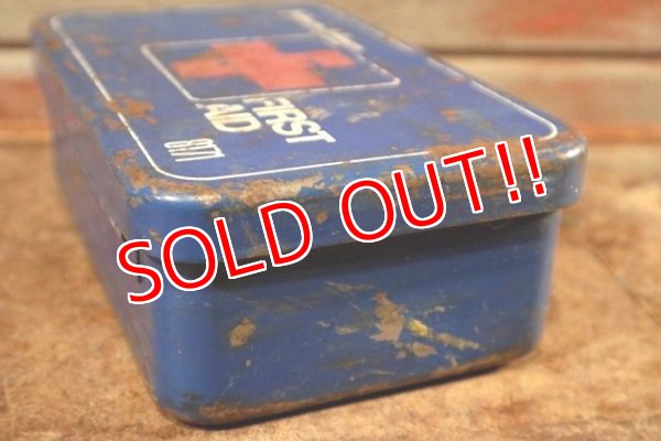 画像4: dp-201201-03 Johnson & Johnson / 1970's First Aid Kit Box