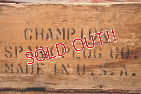 画像2: dp-210101-08 CHAMPION / 1970's Wood Box