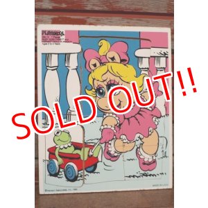 画像: ct-210101-08 Baby Miss Piggy & Kermie Doll / Playskool 1980's Wood Frame Tray Puzzle