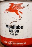 画像3: dp-201201-53 Mobil / 1950's 5 U.S.GALLONS Oil Can