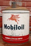 画像1: dp-201201-49 Mobiloil / 1950's 5 U.S.GALLONS Oil Can