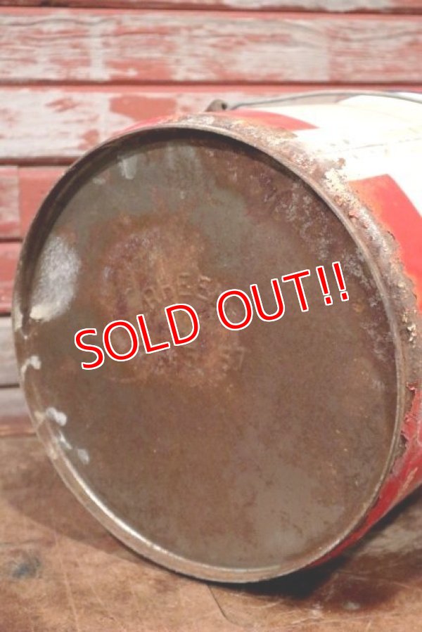 画像8: dp-201201-54 Mobil / 1950's 5 U.S.GALLONS Oil Can