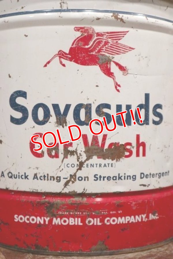 画像2: dp-201201-55 Mobil Sovasuds Car Wash / 1950's 5 U.S.GALLONS Oil Can