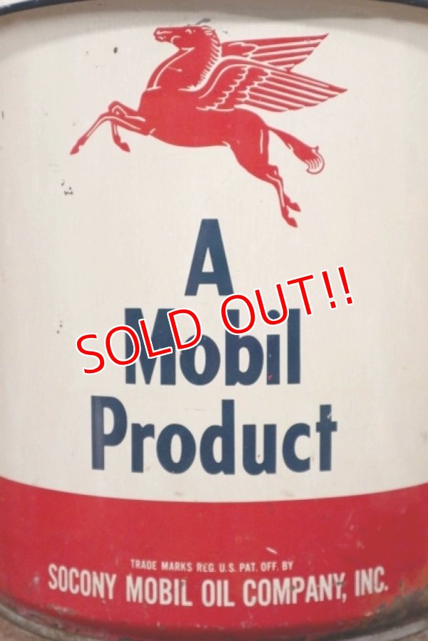 画像2: dp-201201-54 Mobil / 1950's 5 U.S.GALLONS Oil Can