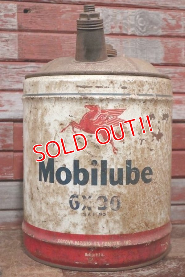 画像1: dp-201201-51 Mobilube / 1950's 5 U.S.GALLONS Oil Can