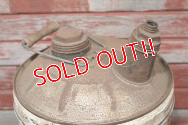 画像6: dp-201201-51 Mobilube / 1950's 5 U.S.GALLONS Oil Can