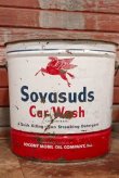 画像1: dp-201201-55 Mobil Sovasuds Car Wash / 1950's 5 U.S.GALLONS Oil Can
