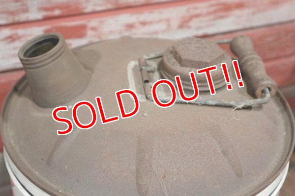 画像6: dp-201201-50 Mobiloil / 1950's 5 U.S.GALLONS Oil Can