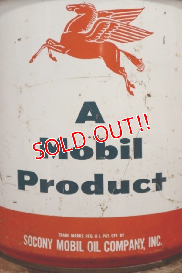 画像2: dp-201201-53 Mobil / 1950's 5 U.S.GALLONS Oil Can