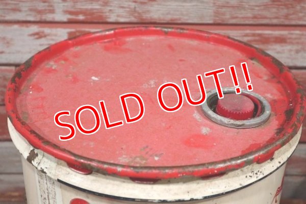 画像6: dp-201201-54 Mobil / 1950's 5 U.S.GALLONS Oil Can