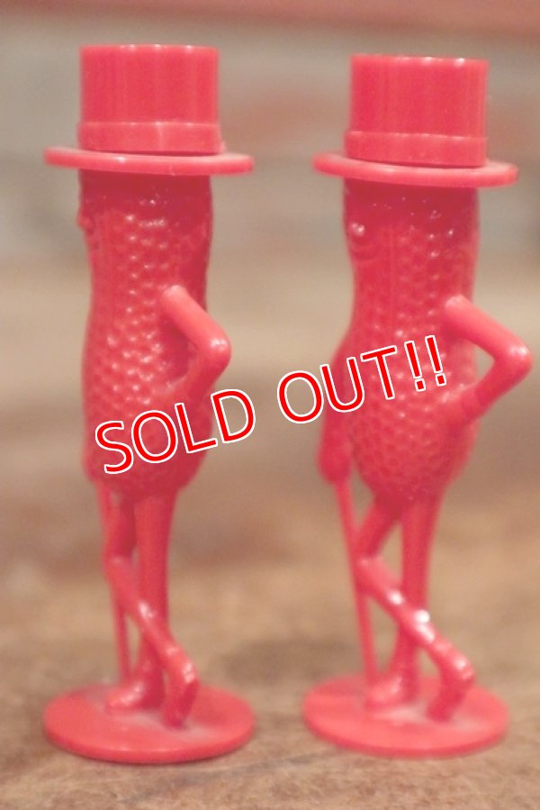 画像4: ct-210201-57 PLANTERS / MR.PEANUT 1950's Salt & Pepper Shaker (Red)