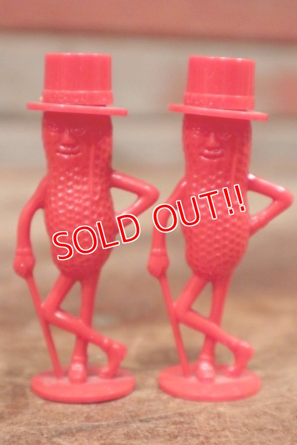 画像1: ct-210201-57 PLANTERS / MR.PEANUT 1950's Salt & Pepper Shaker (Red)