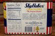 画像5: dp-210201-61 San Biscuits Inc. / 1980's〜Sky Flakes Crackers Tin Can