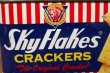 画像3: dp-210201-61 San Biscuits Inc. / 1980's〜Sky Flakes Crackers Tin Can