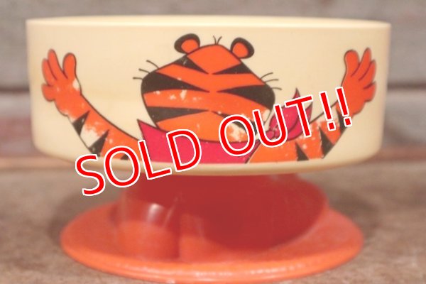 画像2: ct-210201-56 Kellogg's / Tony the Tiger 1981 Plastic Bowl (A)
