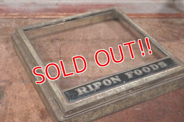 画像2: dp-210301-08 RIPON FOODS / 1930's-1940's Biscuits Can Metal Lid