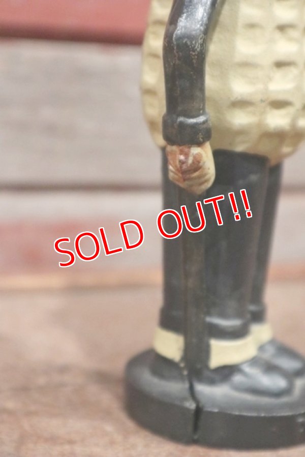 画像5: ct-210301-72 PLANTERS / MR.PEANUT 1940's Cast Iron Coin Bank