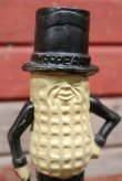 画像2: ct-210301-72 PLANTERS / MR.PEANUT 1940's Cast Iron Coin Bank