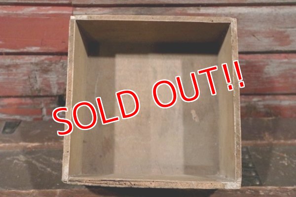 画像7: dp-210401-08 Vintage Cigar Wood Box