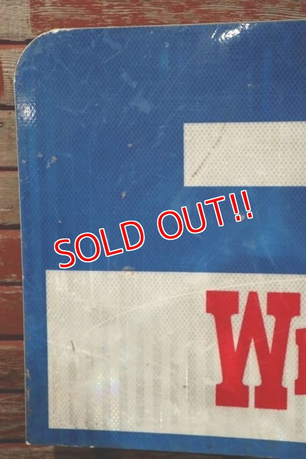 画像5: dp-210401-61 WENDY'S Road Sign