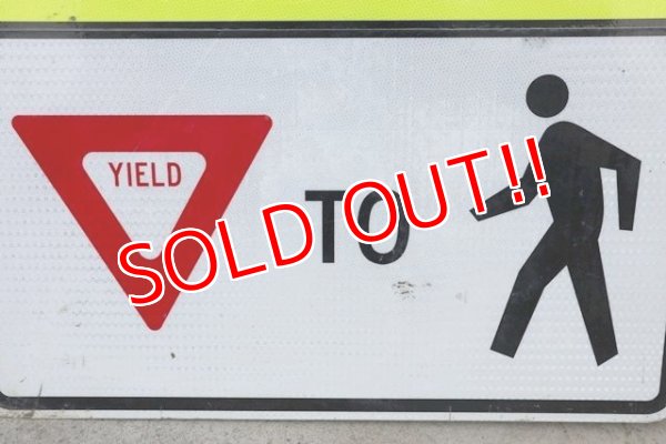 画像3: dp-210401-68 Road Sign "TURNING VEHICHLES" 