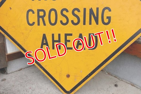画像3: dp-210401-69 Road Sign "HIGWAY CROSSING AHEAD" 