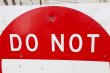 画像2: dp-210401-70 Road Sign "DO NOT ENTER" 