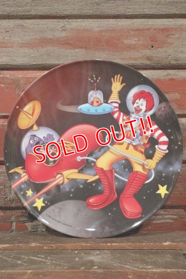 画像1: ct-210401-30 McDonald's / 2001 Collectors Plate "Space"