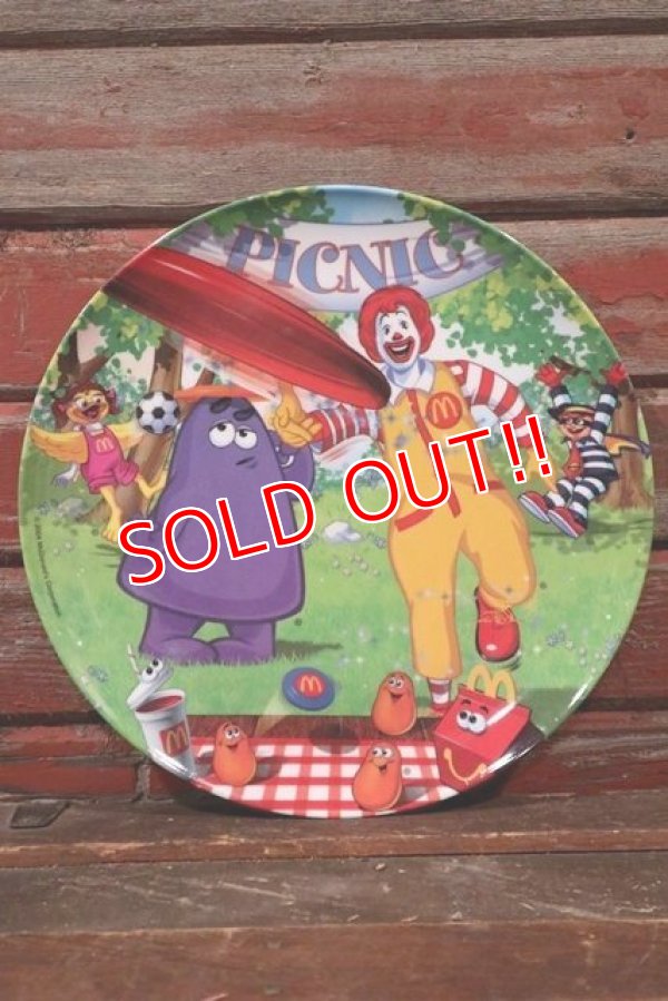 画像1: ct-210401-30 McDonald's / 2004 Collectors Plate "Picnic Frisbee"