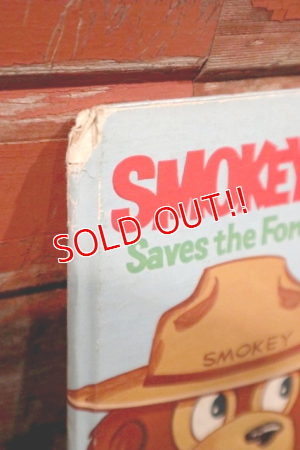 画像2: ct-210401-46 Smokey Bear / WHITMAN 1971 Saves the Forest Picture Book