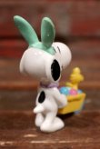 画像4: ct-210401-54 Snoopy / Whitman's 1997 PVC "Easter Bunny Cart (Green ear)"